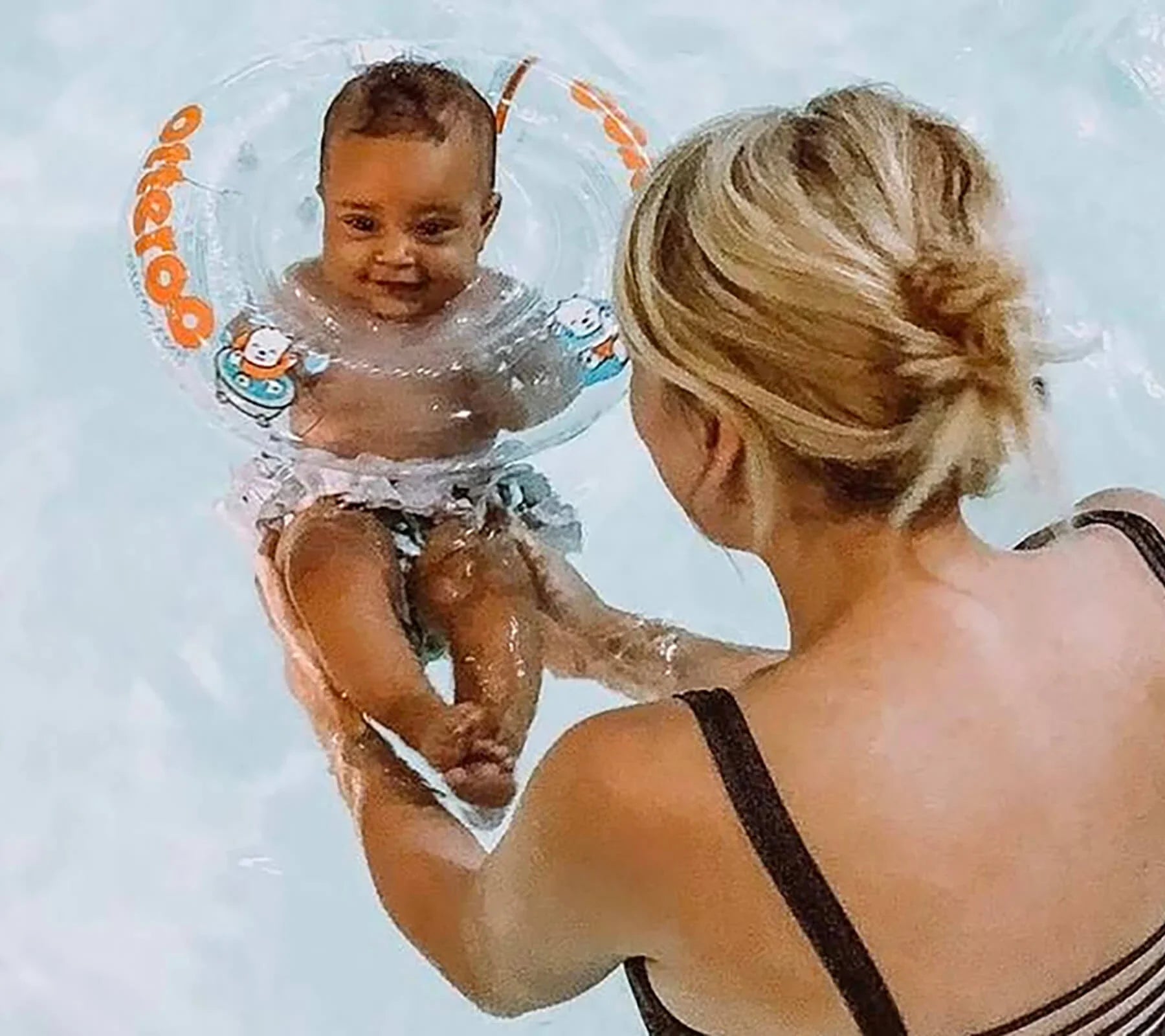 7 Benefits of Using a Baby Neck Float