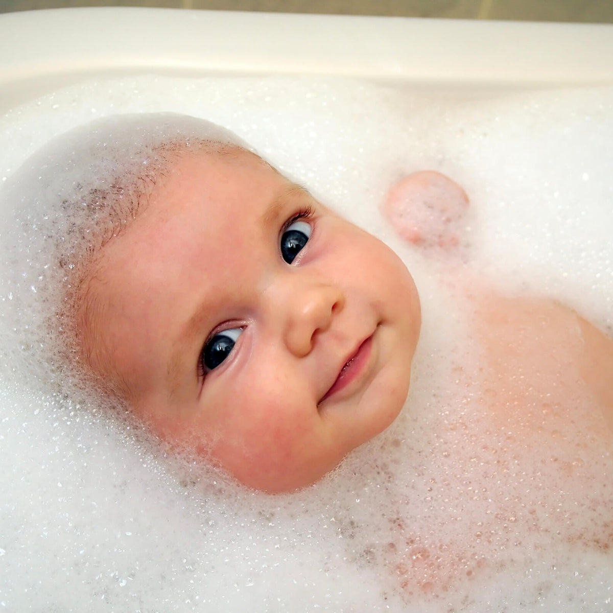 Baby Bath Time Essentials for Your Newborn - Real Time Mom