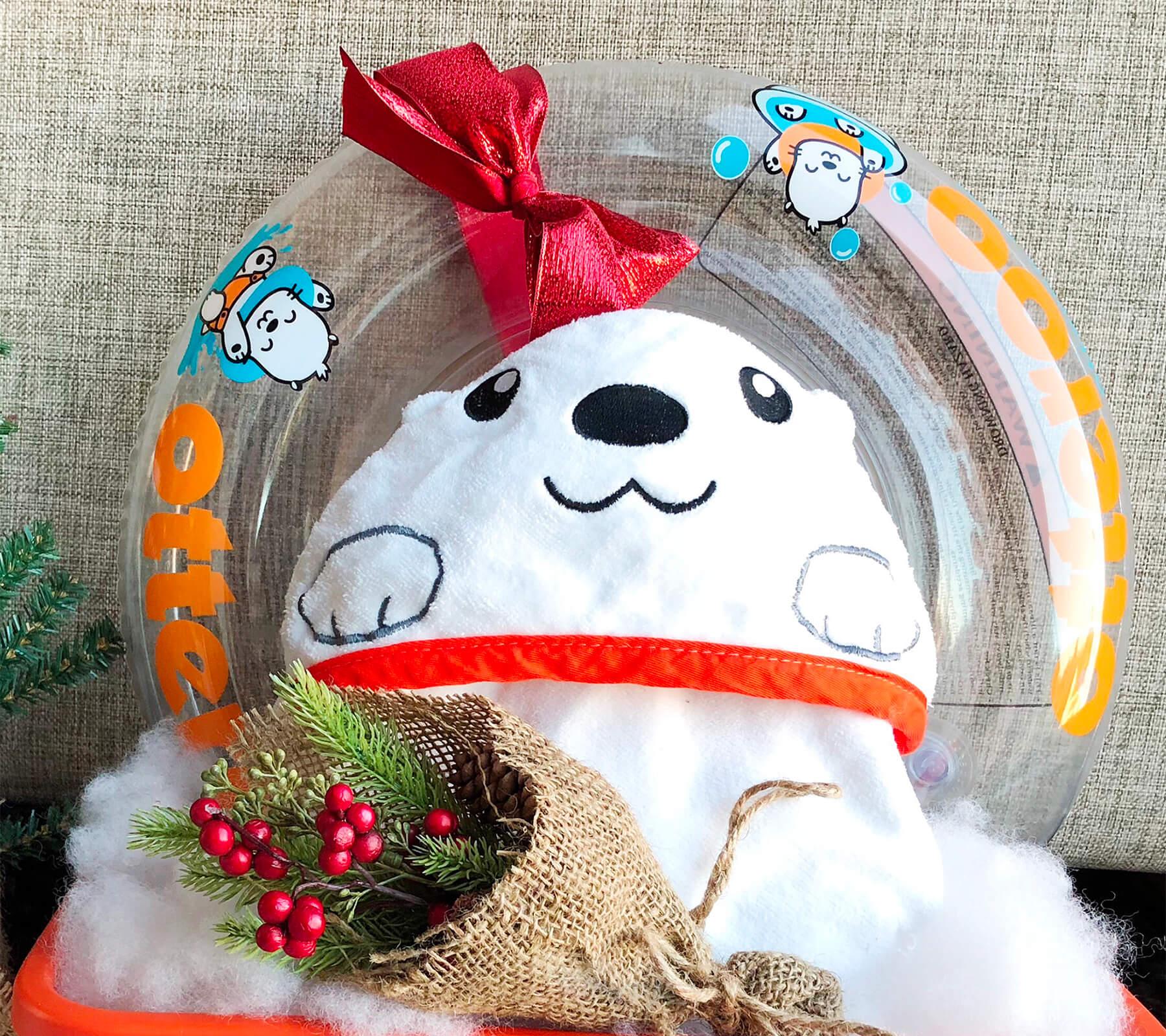 Gift Guide for Baby's First Christmas