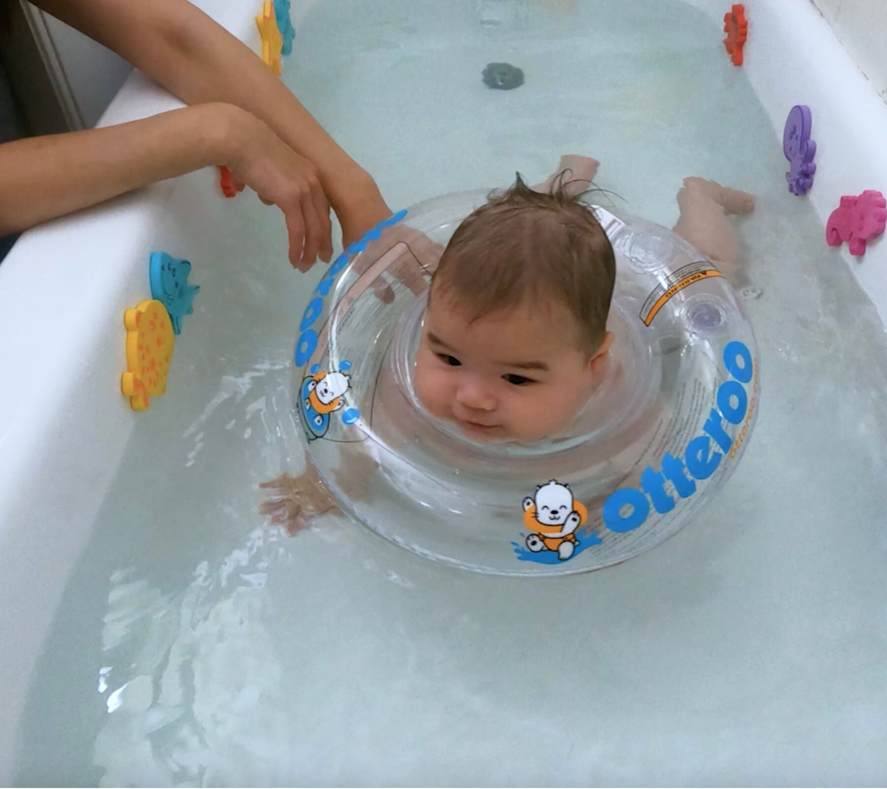 Baby using Otteroo for tummy time 